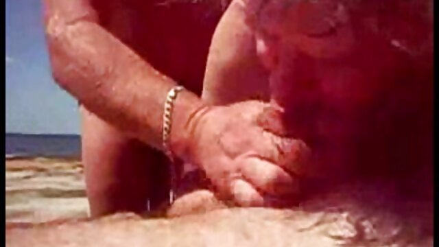 Aurel (Me) videos de abuelas calientes Garganta profunda 69 con la esposa de un amigo 3 en la webcam