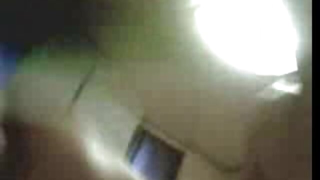 Adolescente de culo caliente tetudas viejas Alison Faye con tetas perforadas destrozadas